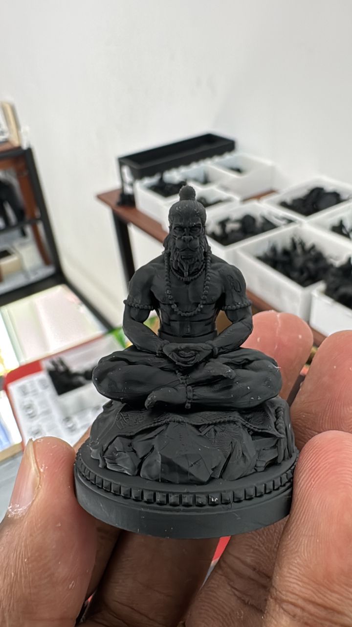 Meditating Hanuman / Anjaneyar Statue